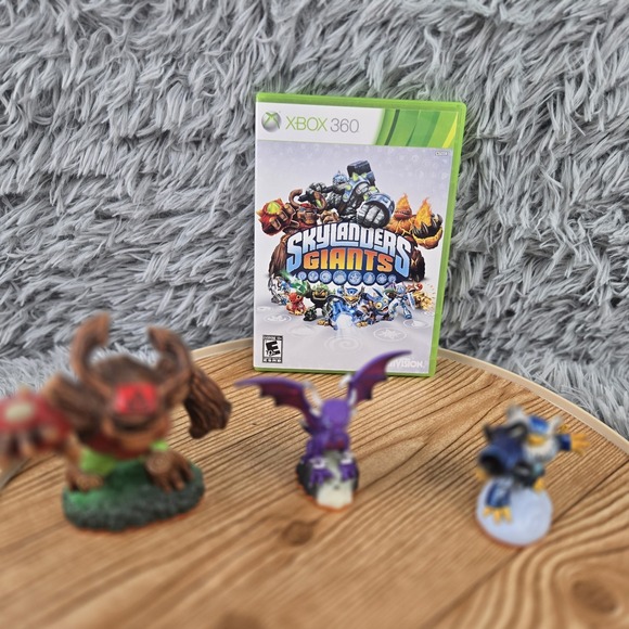 Skylanders Giants XB360 Started Bundle No Portal Spyro, Tree Rex, Jet-Vac - Picture 1 of 5